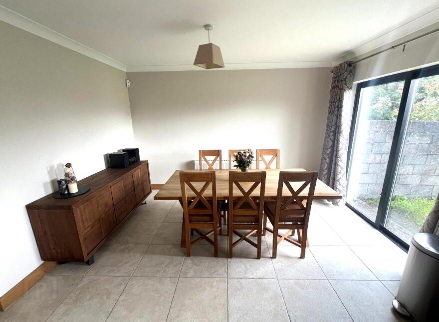4 Mayfields, Claremorris