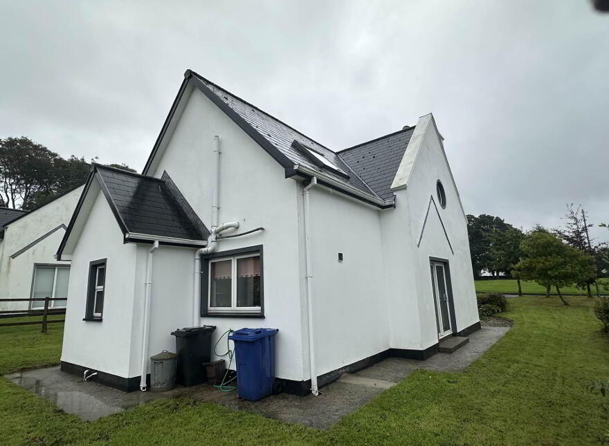 7 Dunross, Culdaff, F93E189