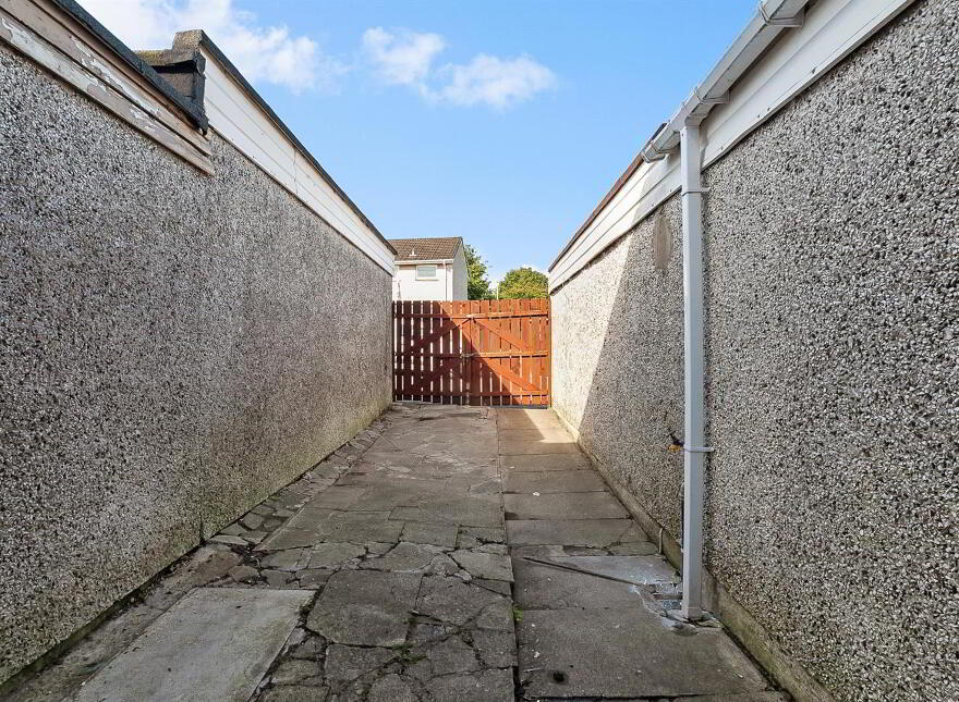 8 Ashgrove, Antrim, BT41 2BL
