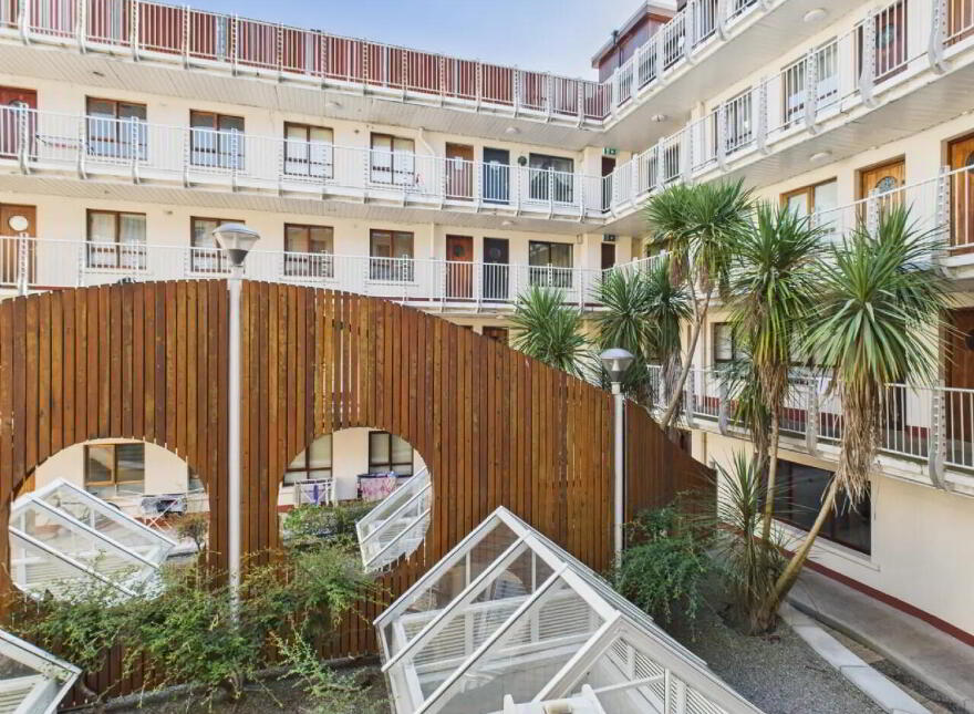 Apt, 15 Penrose Court, Anne Street, Waterford, X91EY40
