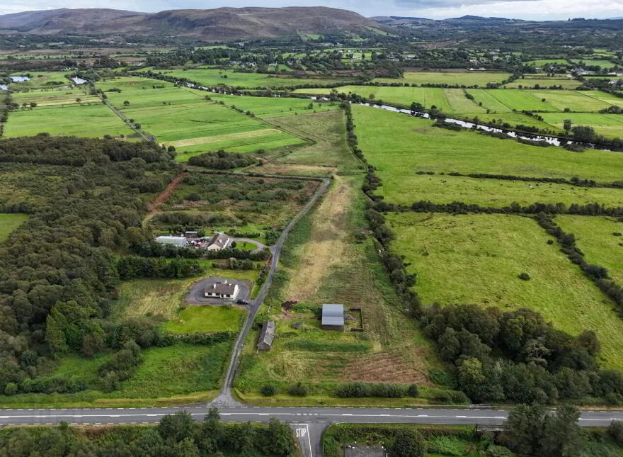 Srah, Foxford