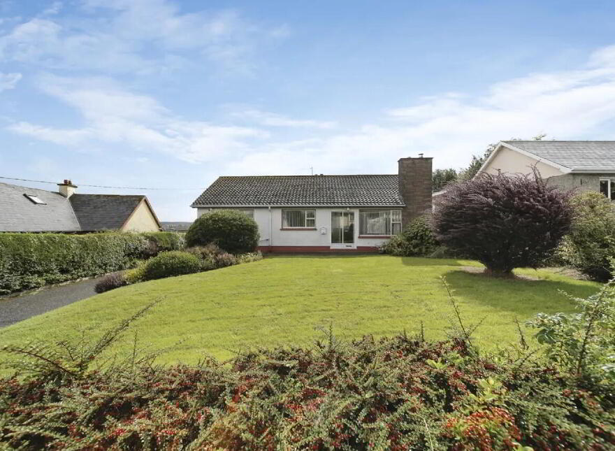 College Farm Road, Letterkenny, F92EH3E