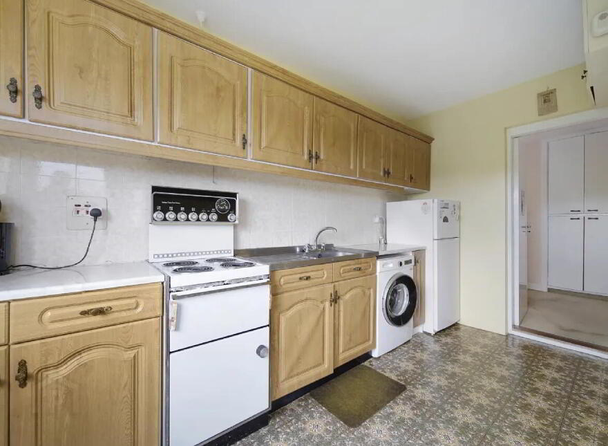 College Farm Road, Letterkenny, F92EH3E
