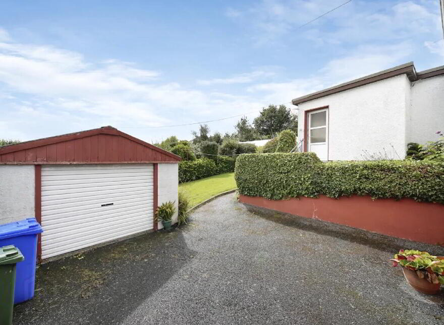 College Farm Road, Letterkenny, F92EH3E