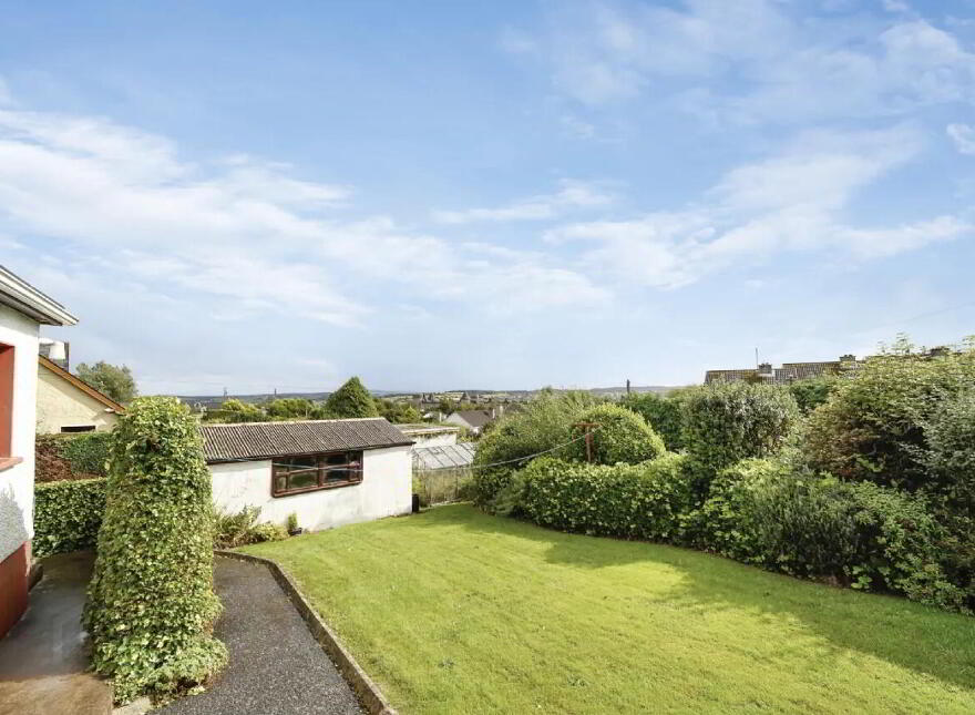 College Farm Road, Letterkenny, F92EH3E