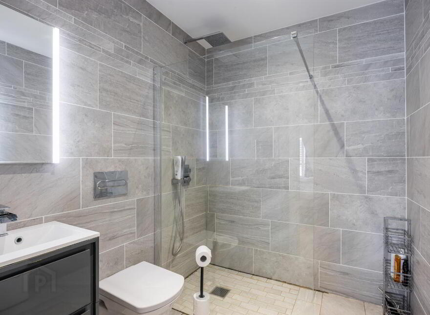 Apartment 7 Wavecrest 739 Shore Road, Jordanstown, Newtownabbey, BT37 0PY