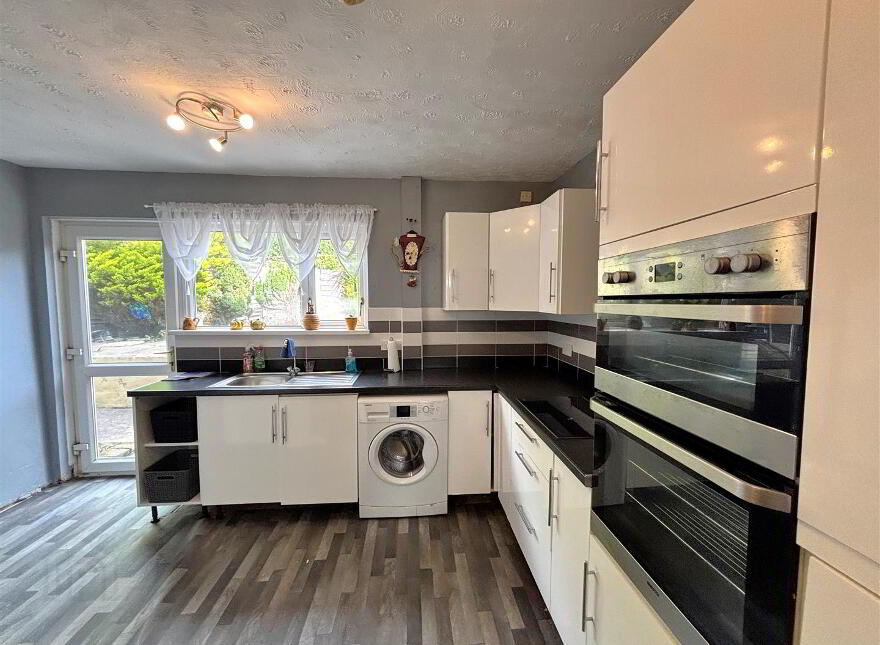 2 Tyndale Grove, Belfast, BT14 8HP