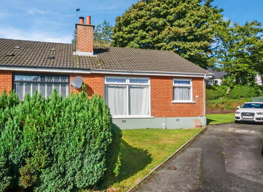 19 Meadowvale Park, Ballynahinch Road, Carryduff, Belfast, BT8 8PX photo