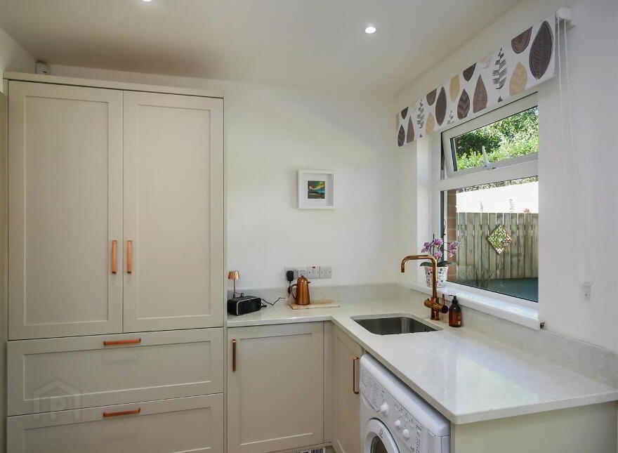 19 Meadowvale Park, Ballynahinch Road, Carryduff, Belfast, BT8 8PX
