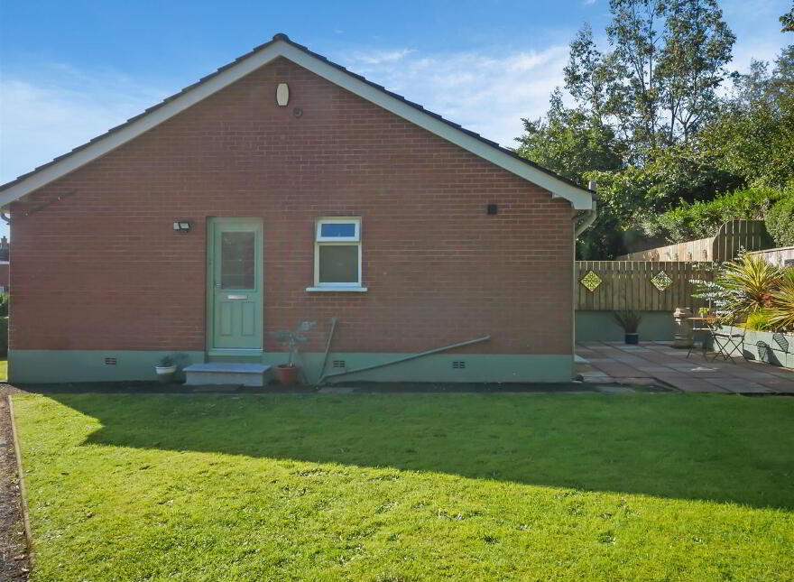 19 Meadowvale Park, Ballynahinch Road, Carryduff, Belfast, BT8 8PX