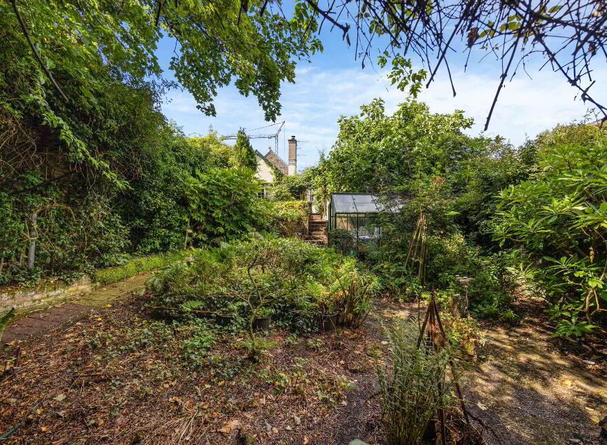 7a The Square, Hillsborough, BT26 6AG