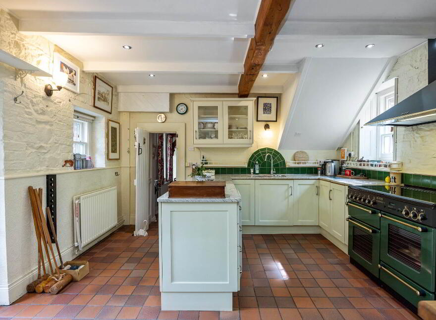 7a The Square, Hillsborough, BT26 6AG
