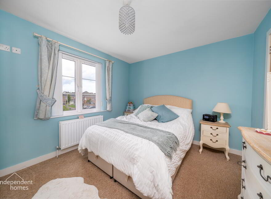 10 Hampton Place, Larne, BT40 2FJ