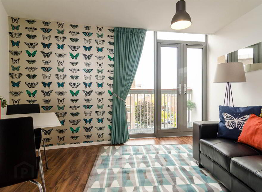 4.2, 117 Lisburn Road, Belfast, BT9 7AF