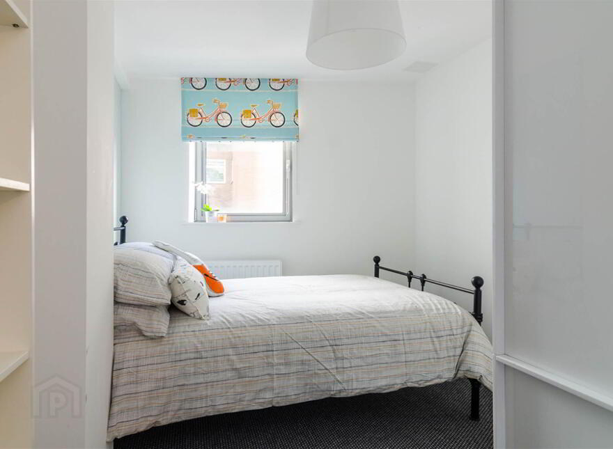 4.2, 117 Lisburn Road, Belfast, BT9 7AF