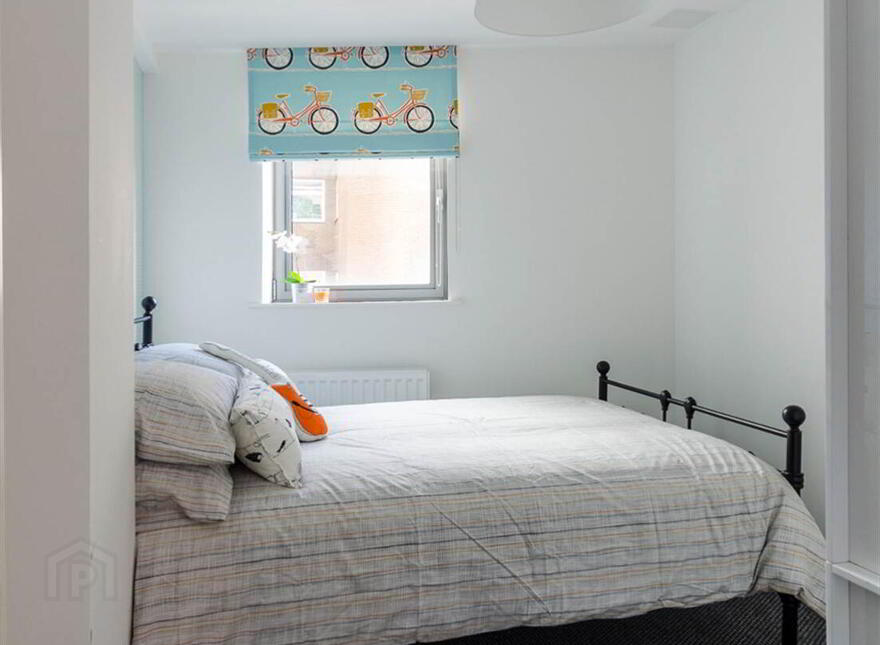 4.2, 117 Lisburn Road, Belfast, BT9 7AF