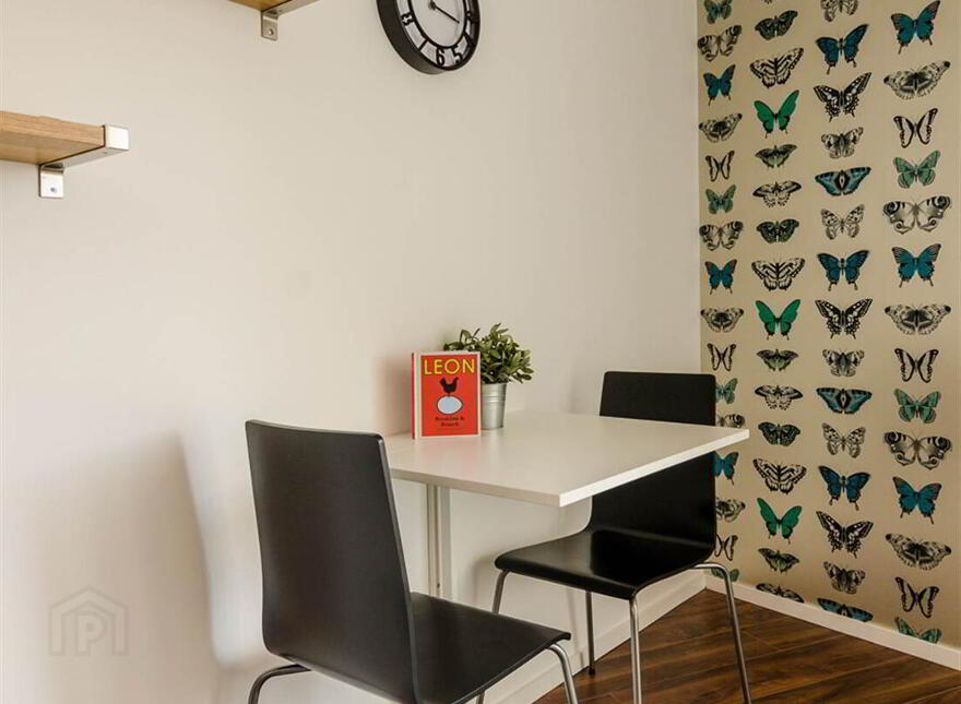 4.2, 117 Lisburn Road, Belfast, BT9 7AF