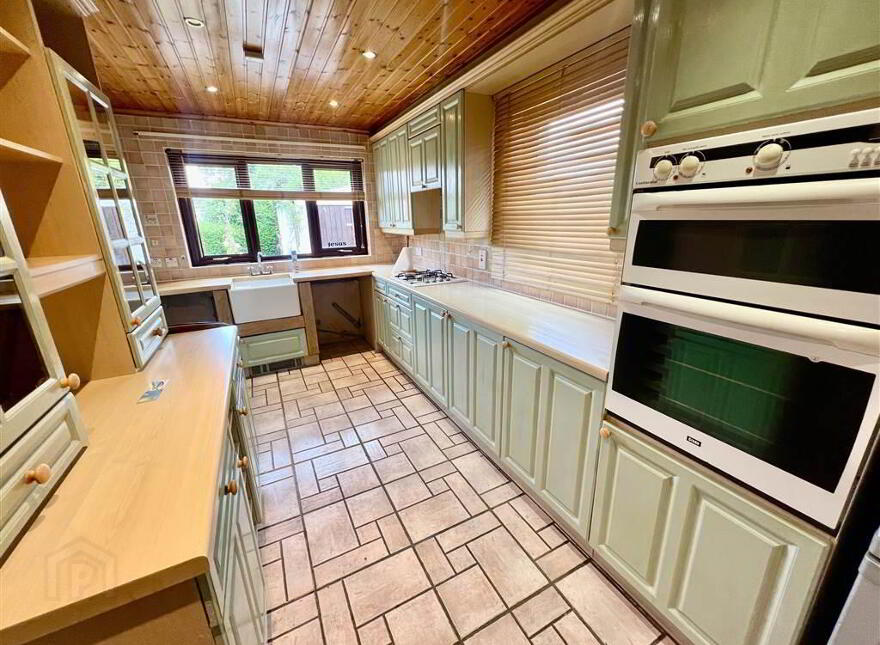 4 Cregagh Park East, Cregagh, Belfast, BT6 9LG