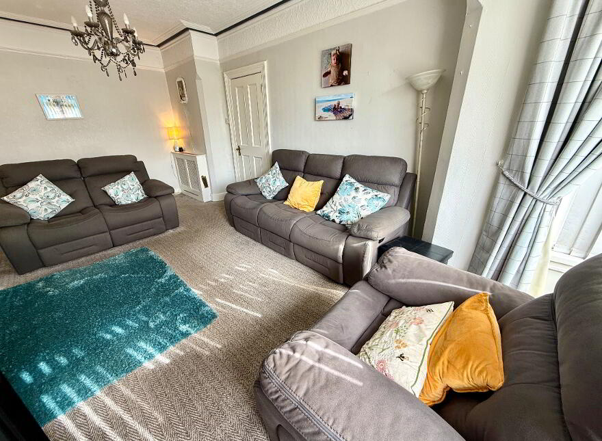 Steelstown House, 37 Steelstown Village, Derry, BT48 8JA