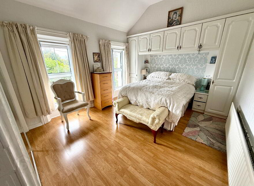 Steelstown House, 37 Steelstown Village, Derry, BT48 8JA