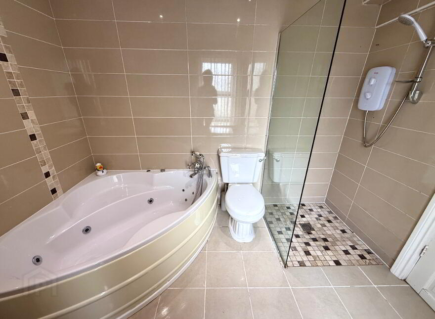 Steelstown House, 37 Steelstown Village, Derry, BT48 8JA
