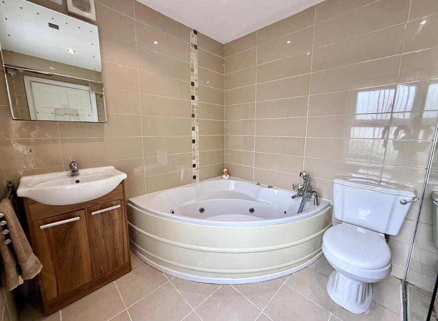 Steelstown House, 37 Steelstown Village, Derry, BT48 8JA
