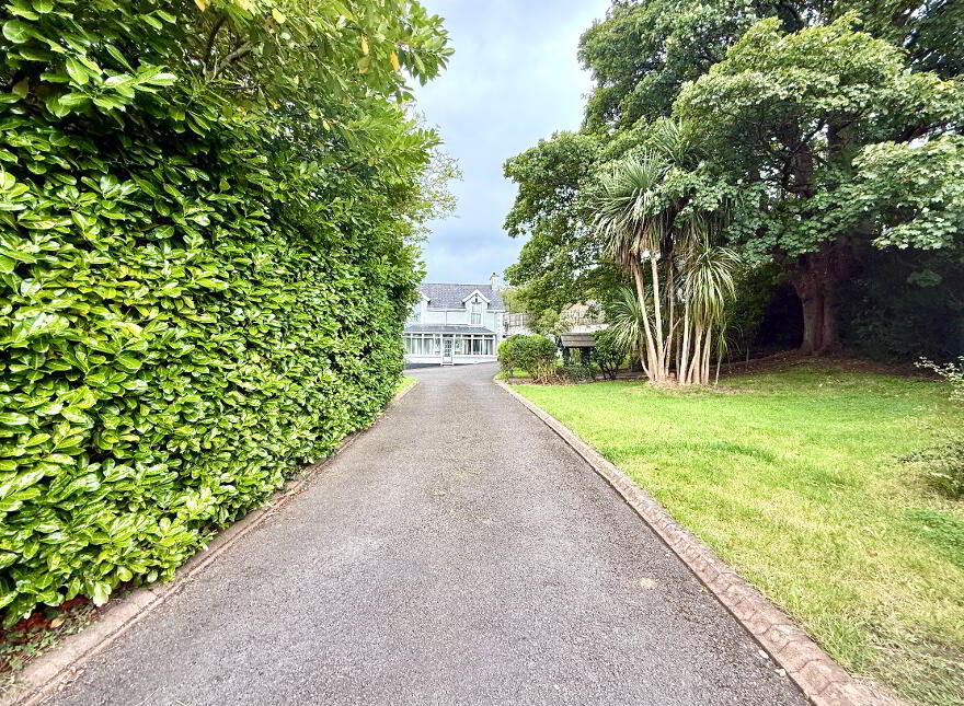 Steelstown House, 37 Steelstown Village, Derry, BT48 8JA