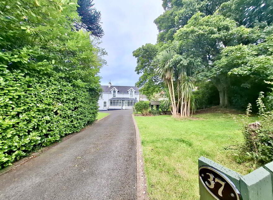 Steelstown House, 37 Steelstown Village, Derry, BT48 8JA