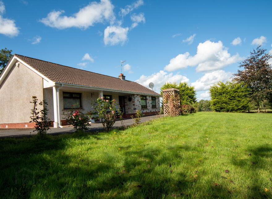 61 Newtownhamilton Road, Armagh, BT60 2AS