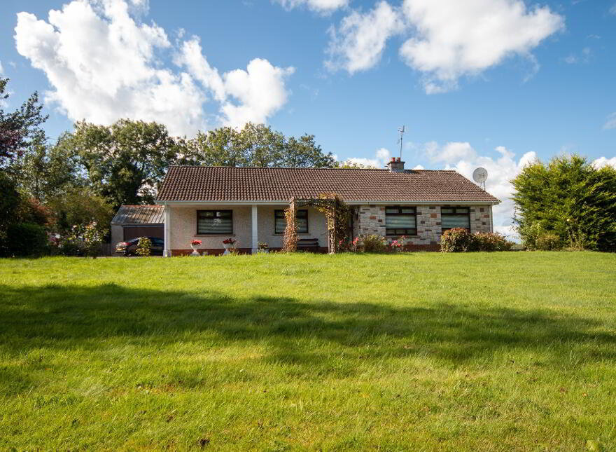 61 Newtownhamilton Road, Armagh, BT60 2AS
