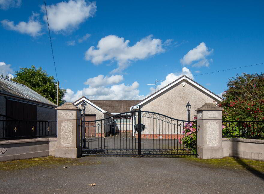 61 Newtownhamilton Road, Armagh, BT60 2AS