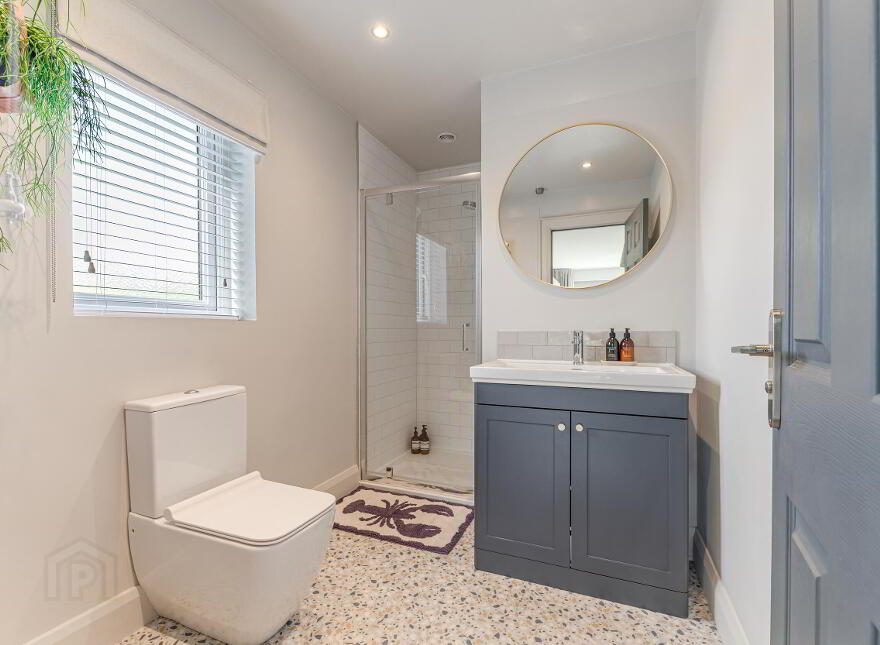 17 Riverside Avenue, Ballyholme, Bangor, BT20 4RX