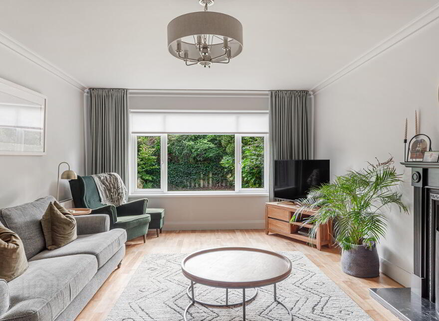 17 Riverside Avenue, Ballyholme, Bangor, BT20 4RX