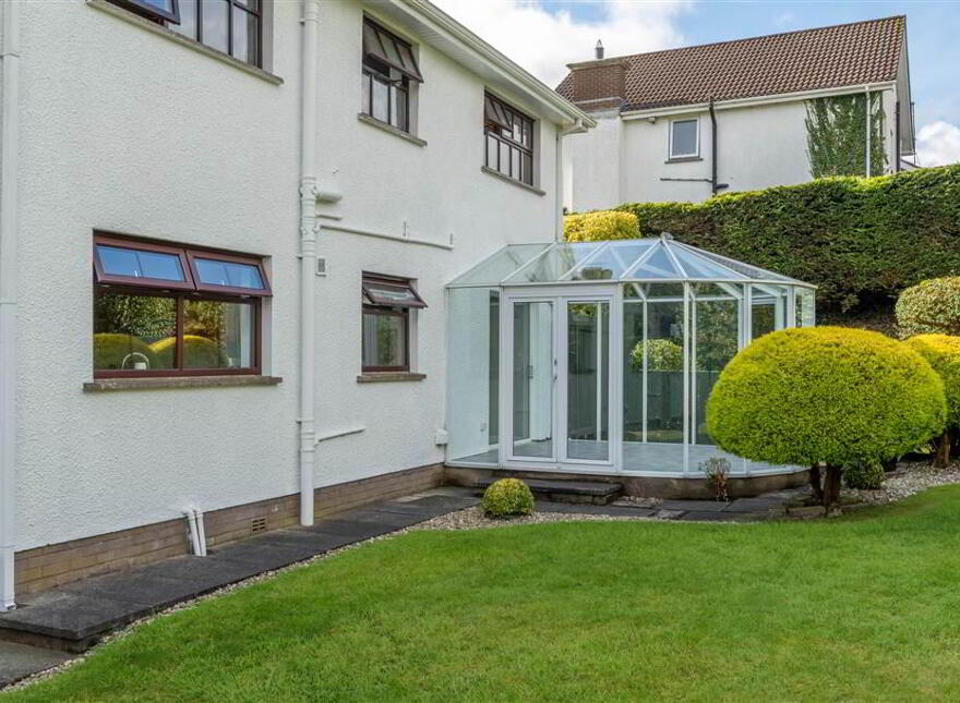 5 Sheepshill, Ballymena, BT42 1QW