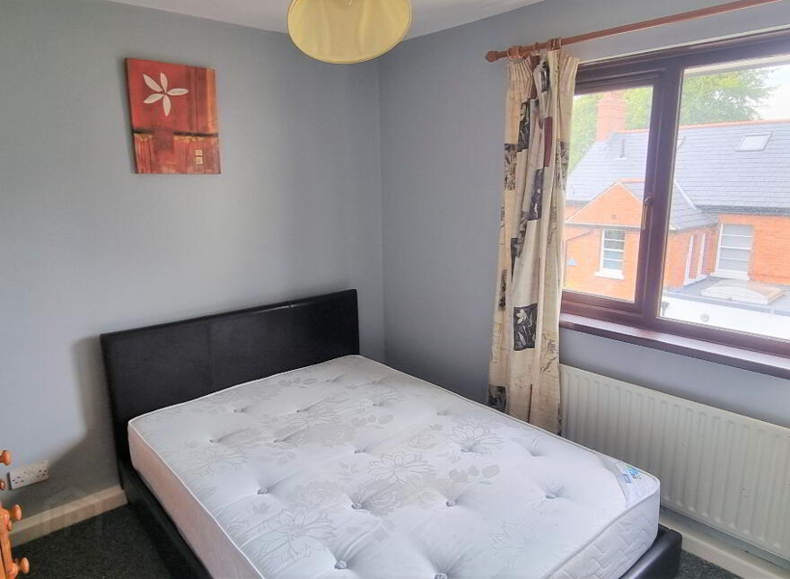 Apt 5 82a South Parade, Belfast, BT7 2GQ
