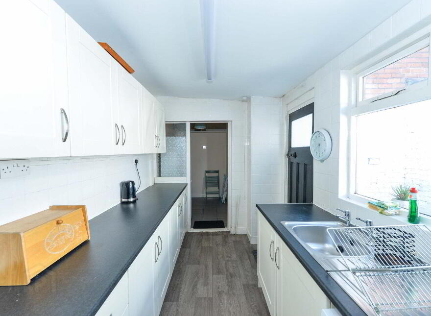 4 Florida Drive, Belfast, BT6 8EX