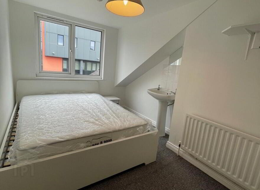 117 Dunluce Avenue, Belfast, BT9 7AX