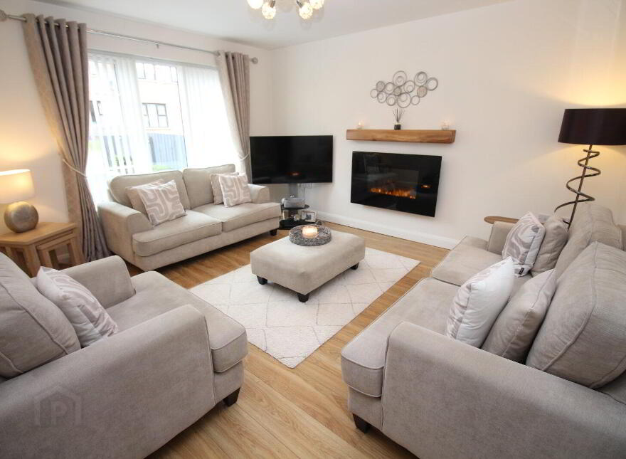 5 Highgrove Crescent, Carrickfergus, BT38 9TZ