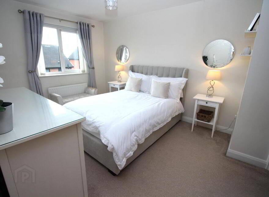 5 Highgrove Crescent, Carrickfergus, BT38 9TZ