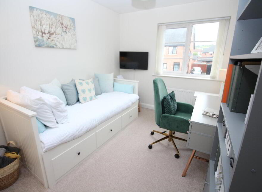 5 Highgrove Crescent, Carrickfergus, BT38 9TZ