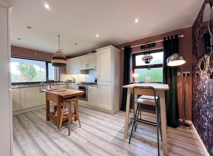 4 Groggan Crescent, Randalstown, BT41 3HA