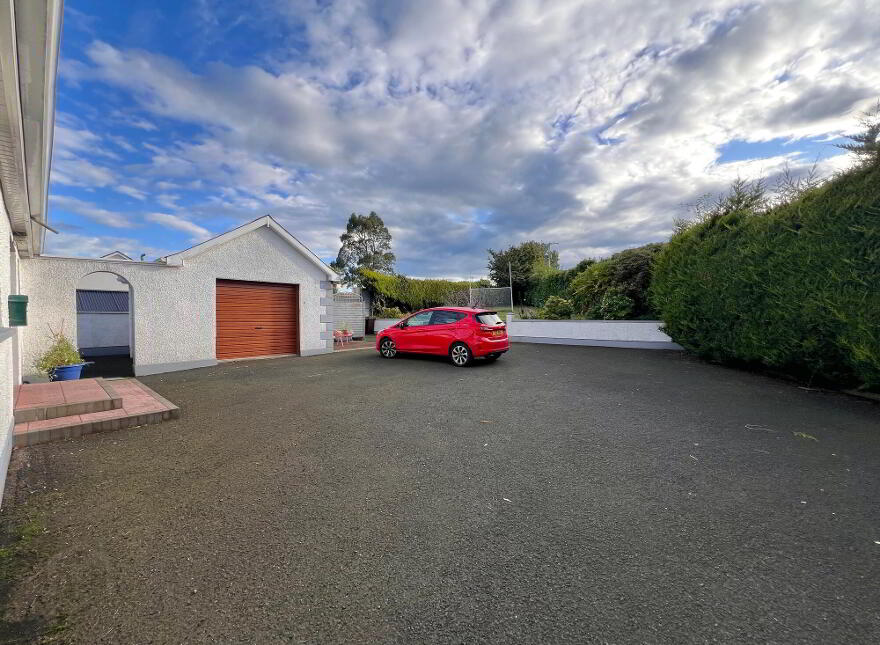 4 Groggan Crescent, Randalstown, BT41 3HA