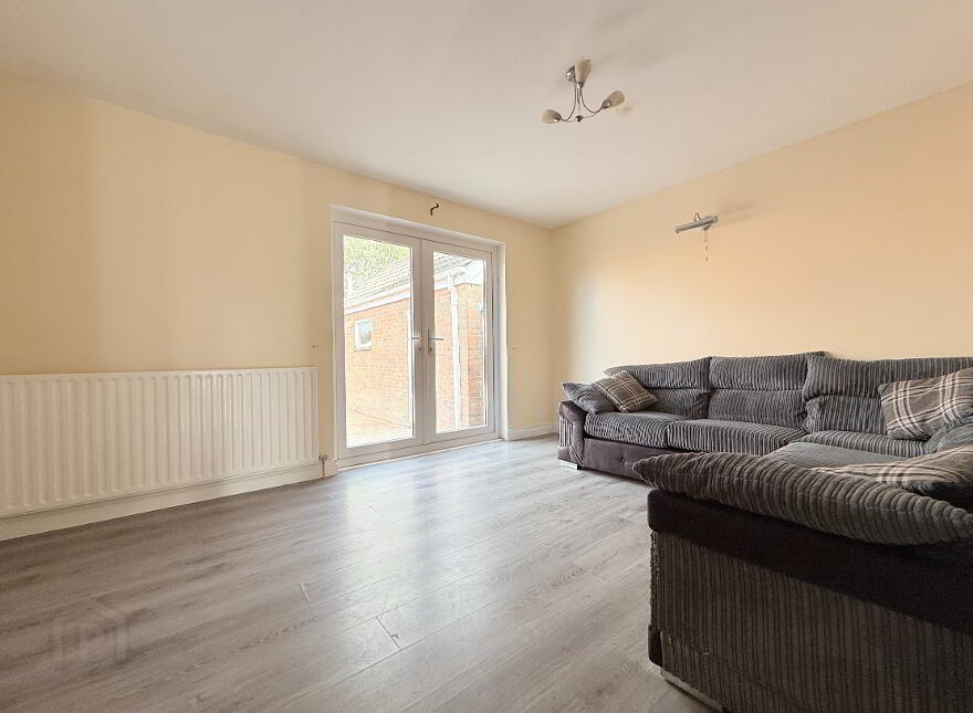 53 The Oaks, Randalstown, BT41 3JZ