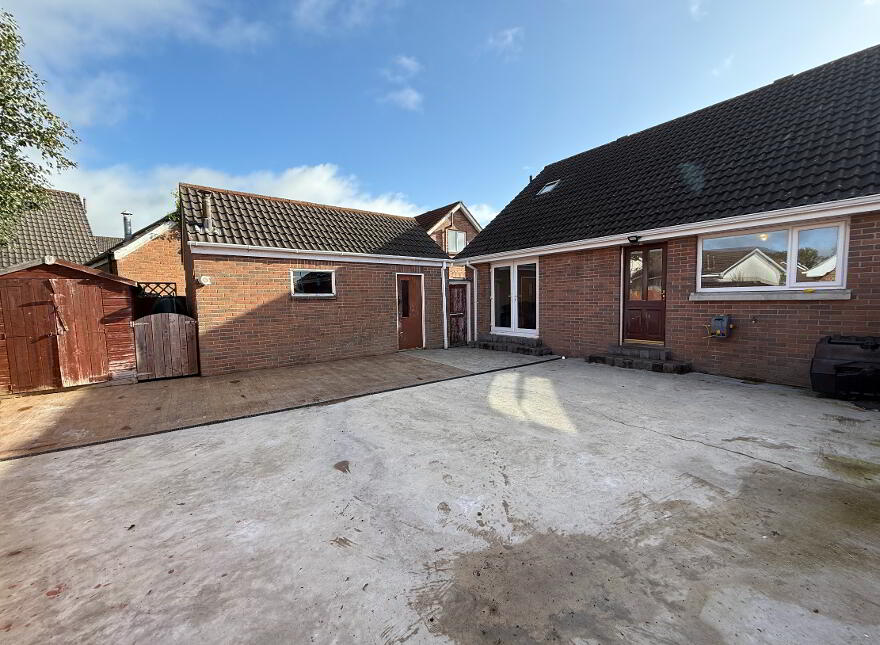 53 The Oaks, Randalstown, BT41 3JZ