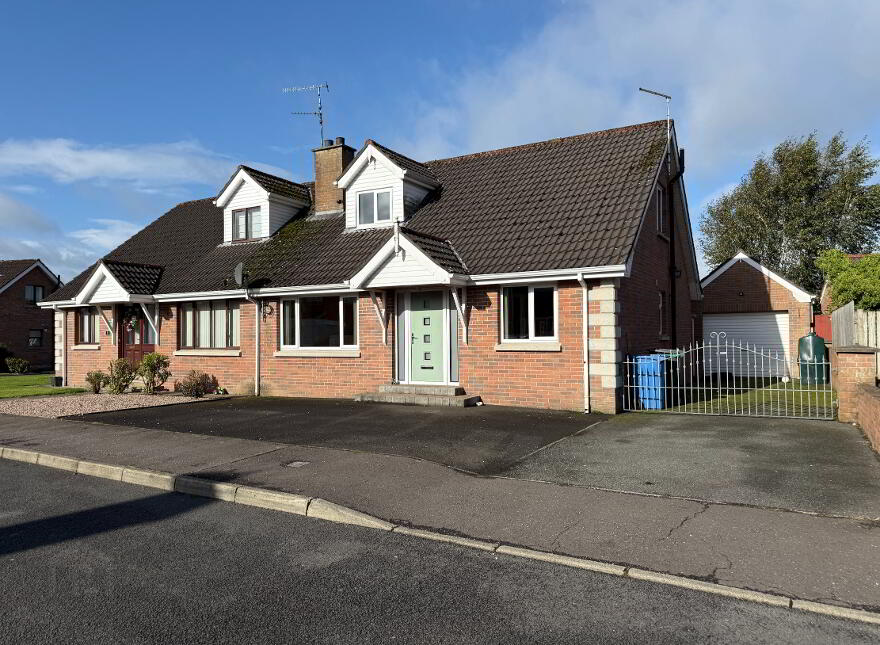 53 The Oaks, Randalstown, BT41 3JZ photo