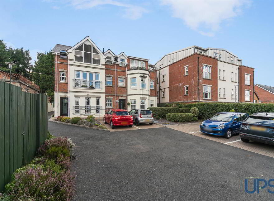 Apt 10 Pinetree Court, 157 Glen Road, Andersonstown, Belfast, BT11 8BS