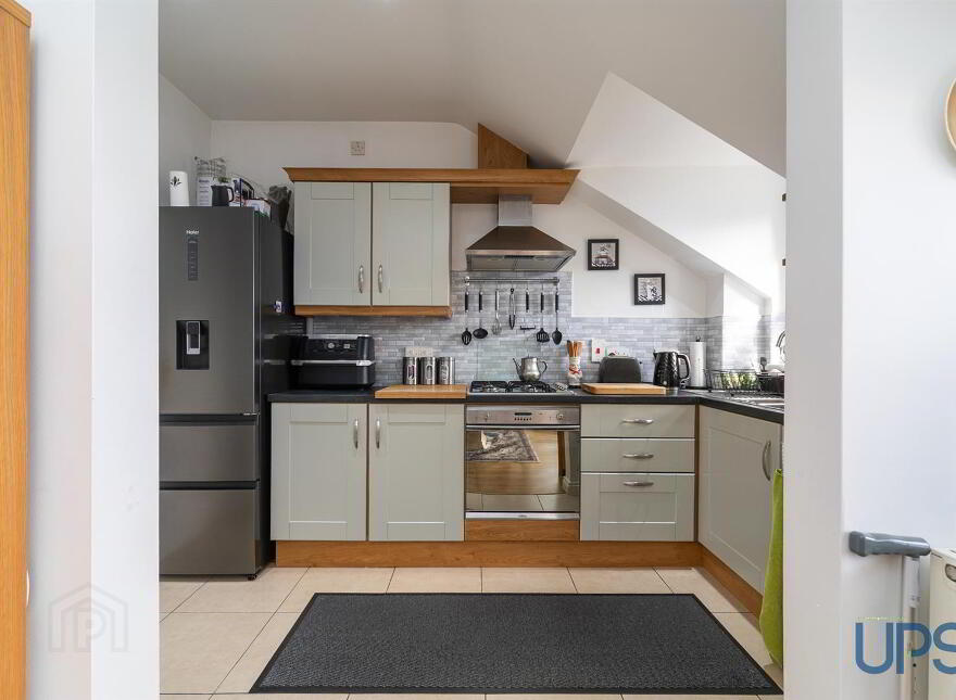 Apt 10 Pinetree Court, 157 Glen Road, Andersonstown, Belfast, BT11 8BS