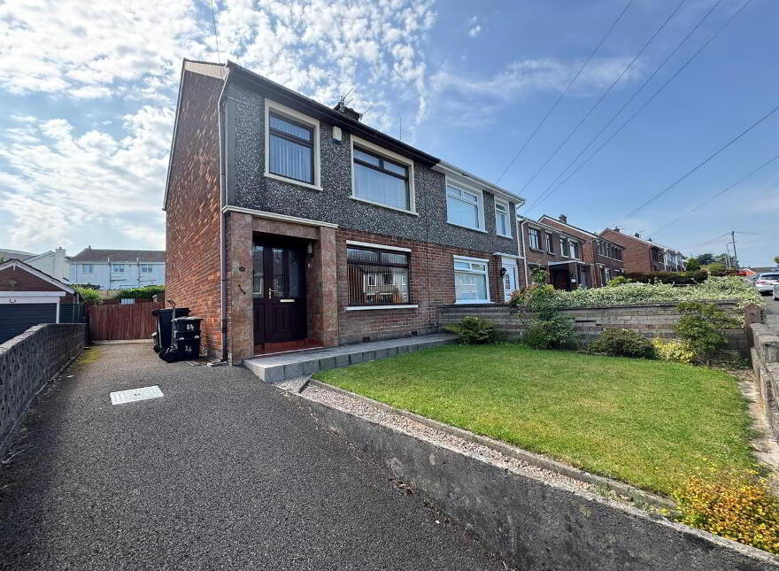 26 Elmfield Road, Glengormley, Newtownabbey, BT36 6DN photo