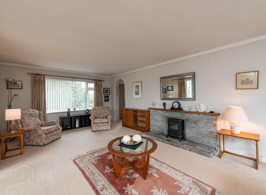 6 Robin Hill, Dundrum, BT33 0NU