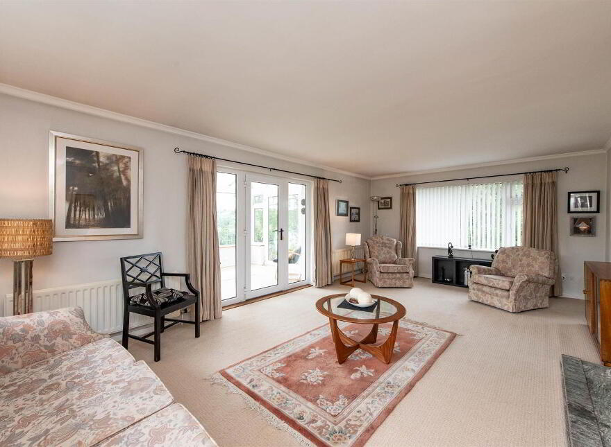6 Robin Hill, Dundrum, BT33 0NU